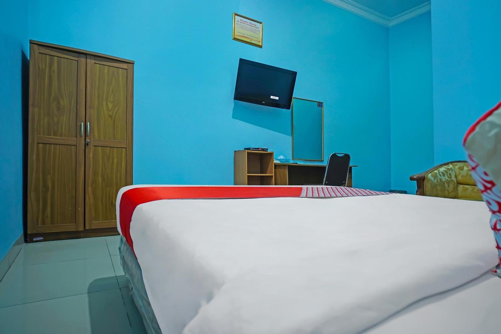 Oyo 92577 Hotel Sidikalang Near Kejaksaan Negeri Dairi Екстер'єр фото