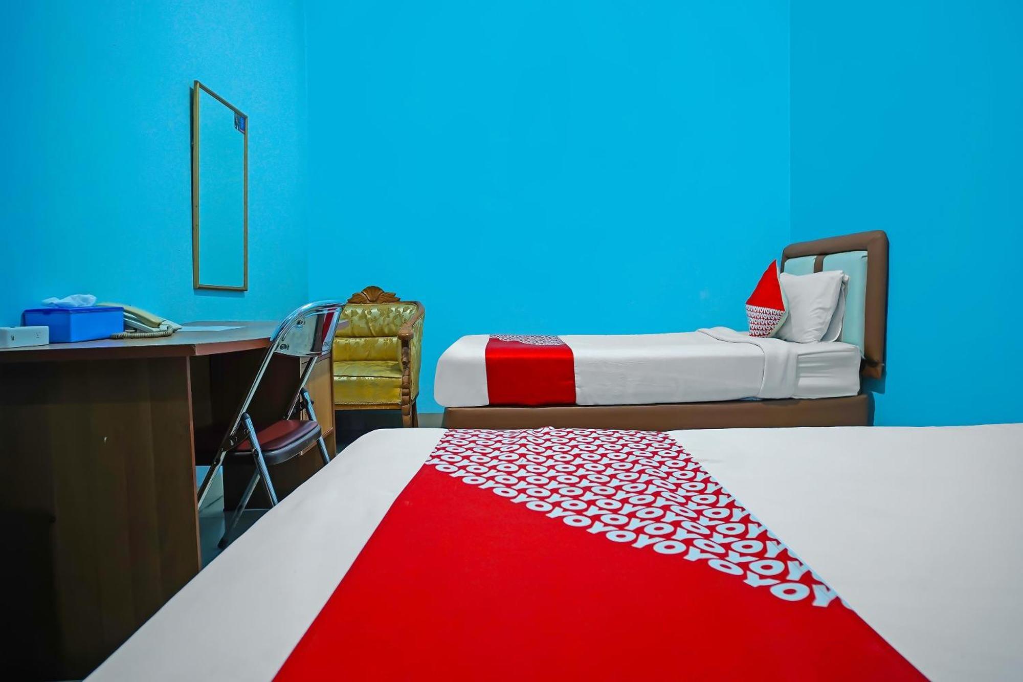 Oyo 92577 Hotel Sidikalang Near Kejaksaan Negeri Dairi Екстер'єр фото